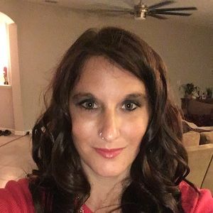 Meet your Posher, Stacy